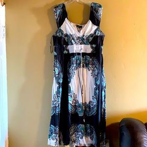 Mlle Gabrielle long multi-color dress with short sleeves, used